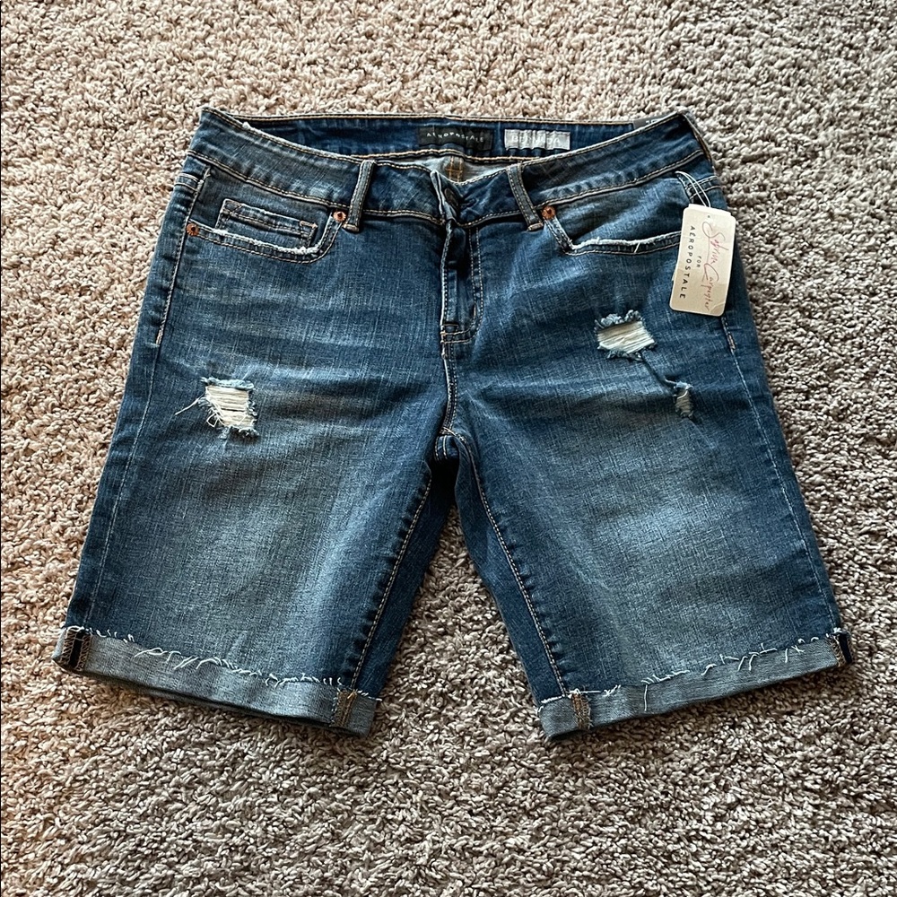 Sabrina Carpenter for Aeropostale 6” inseam Bermuda Shorts